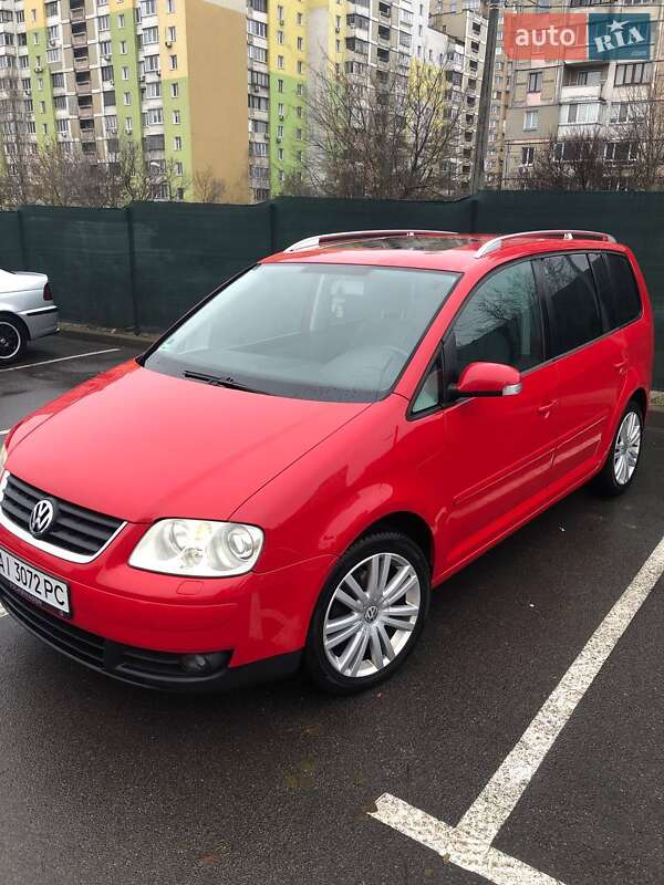 Volkswagen Touran (2003)