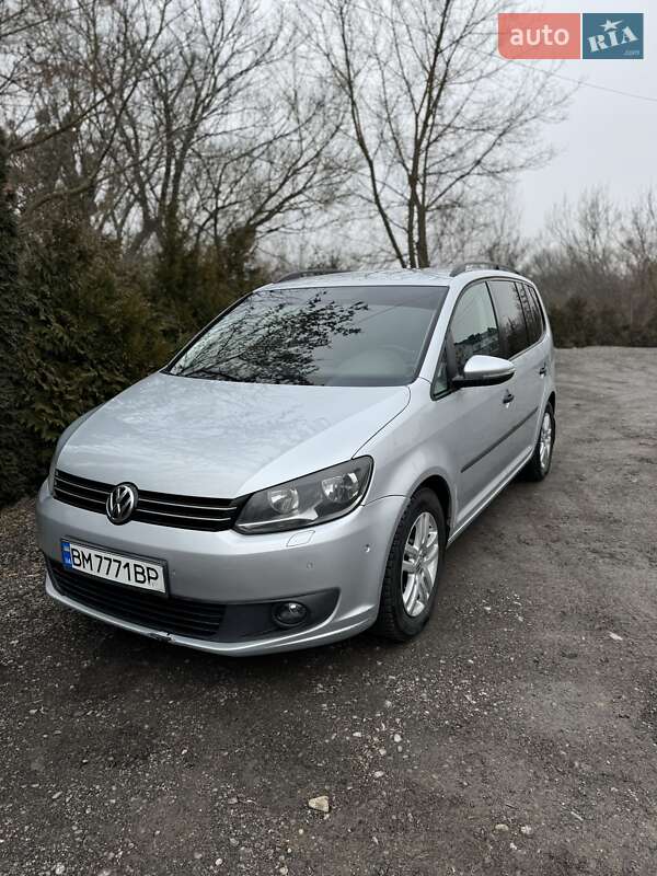 Volkswagen Touran (2012)