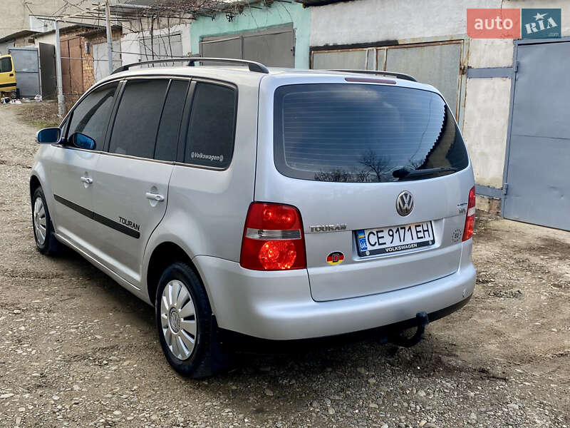 Volkswagen Touran (2003)
