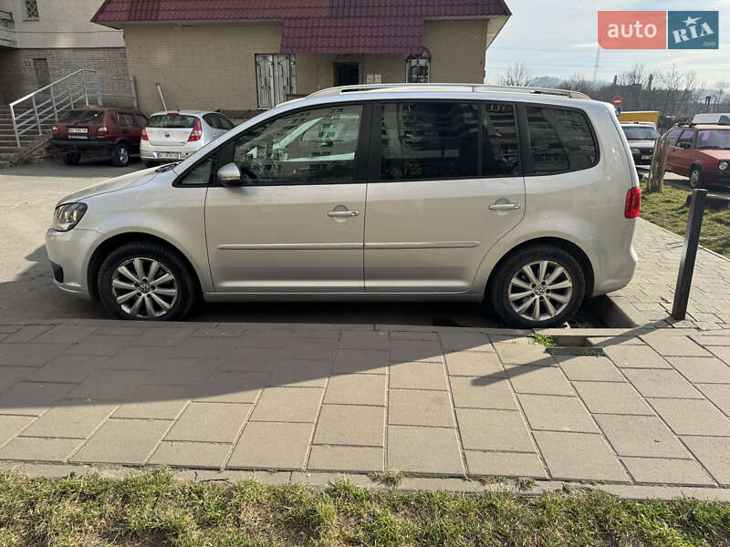 Volkswagen Touran (2013)