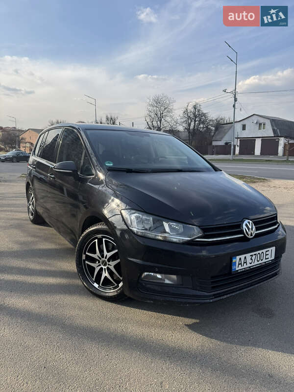 Volkswagen Touran (2016)
