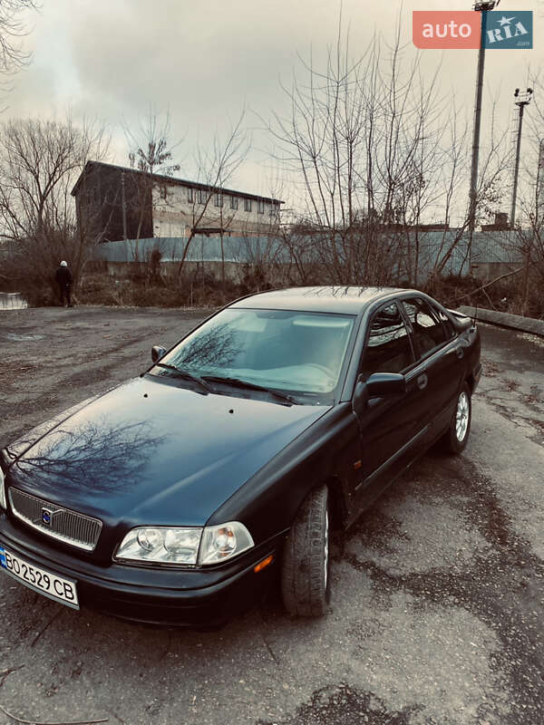 Volvo S40 (1997)