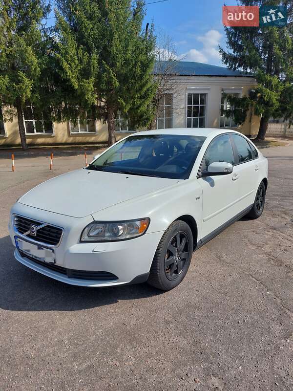 Volvo S40 (2009)