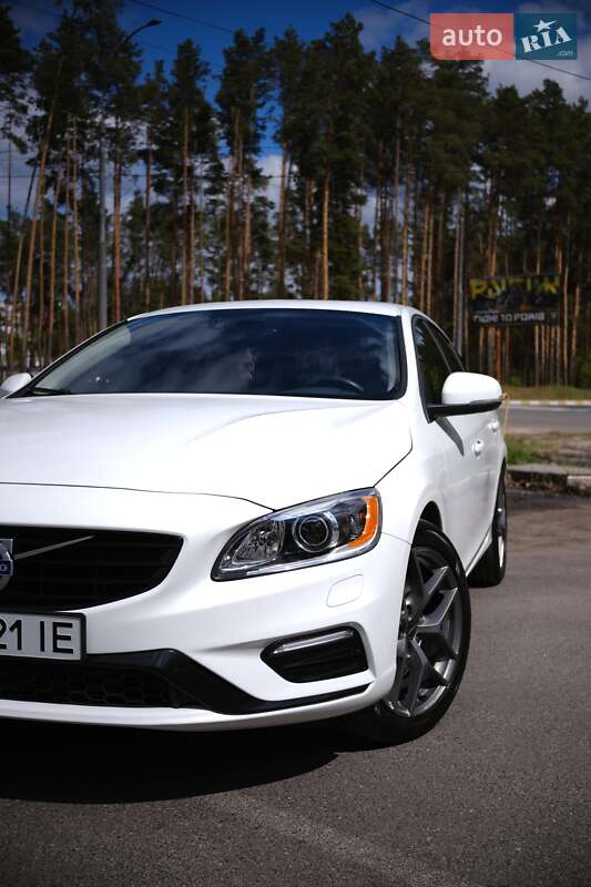 Volvo S60 (2016)