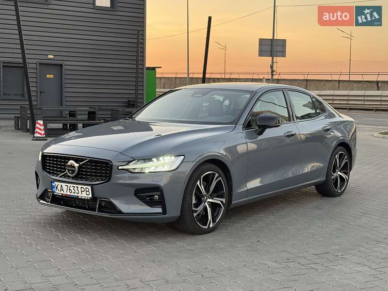 Volvo S60 (2023)