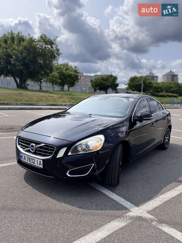 Volvo S60 (2010)