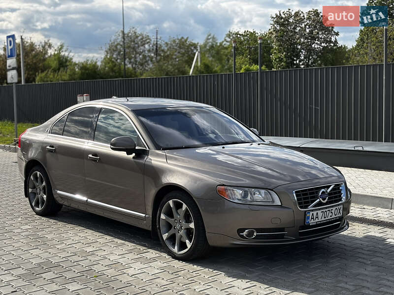 Volvo S80 (2012)