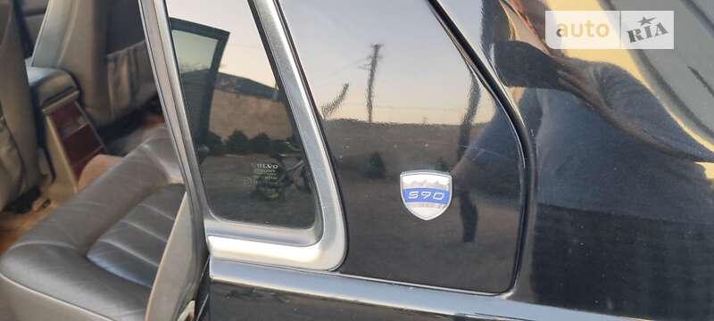 Volvo S90 (1998)