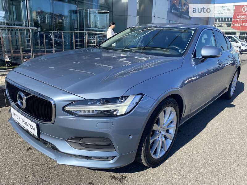 Volvo S90 (2016)