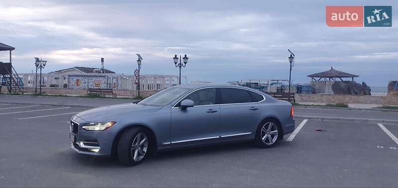 Volvo S90 (2018)