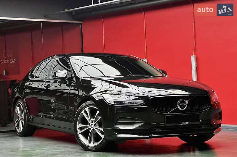 Volvo S90 (2018)