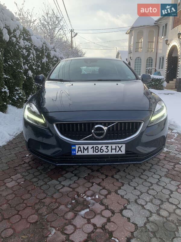 Volvo V40 (2018)