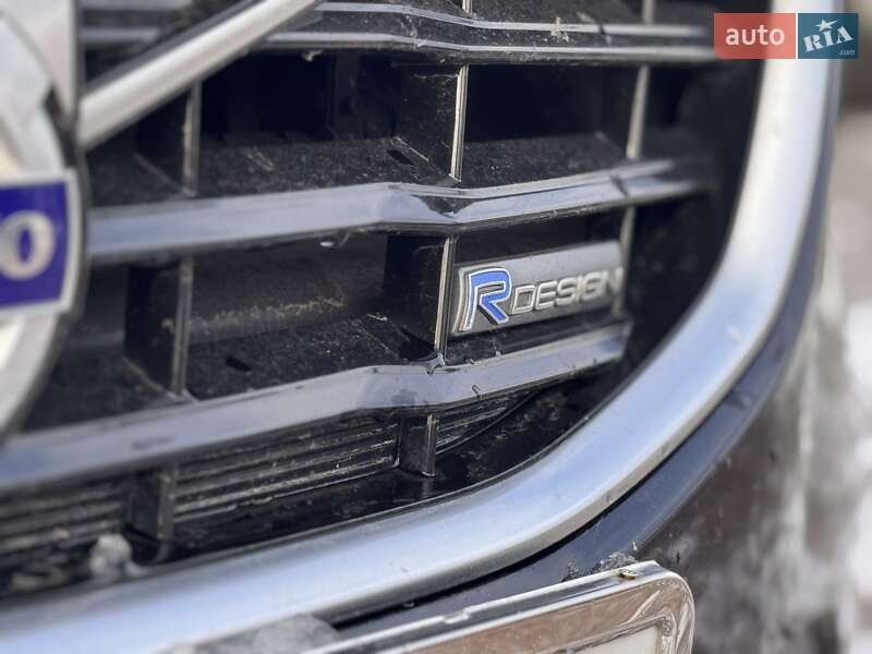 Volvo V40 (2013)