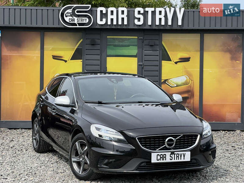 Volvo V40 (2017)