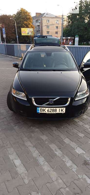 Volvo V50 (2009)