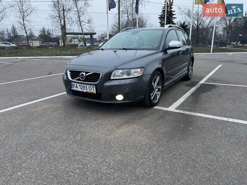 Volvo V50 (2012)