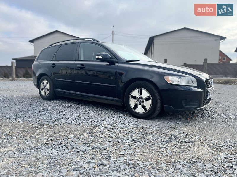 Volvo V50 (2010)