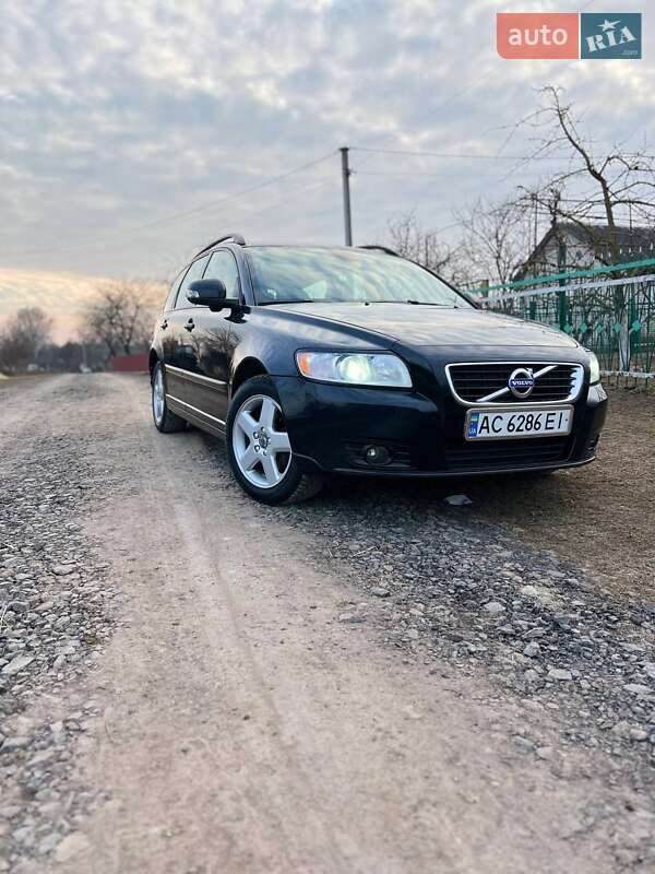 Volvo V50 (2010)