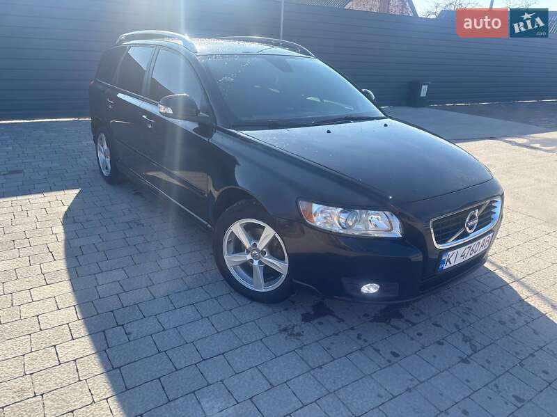 Volvo V50 (2011)