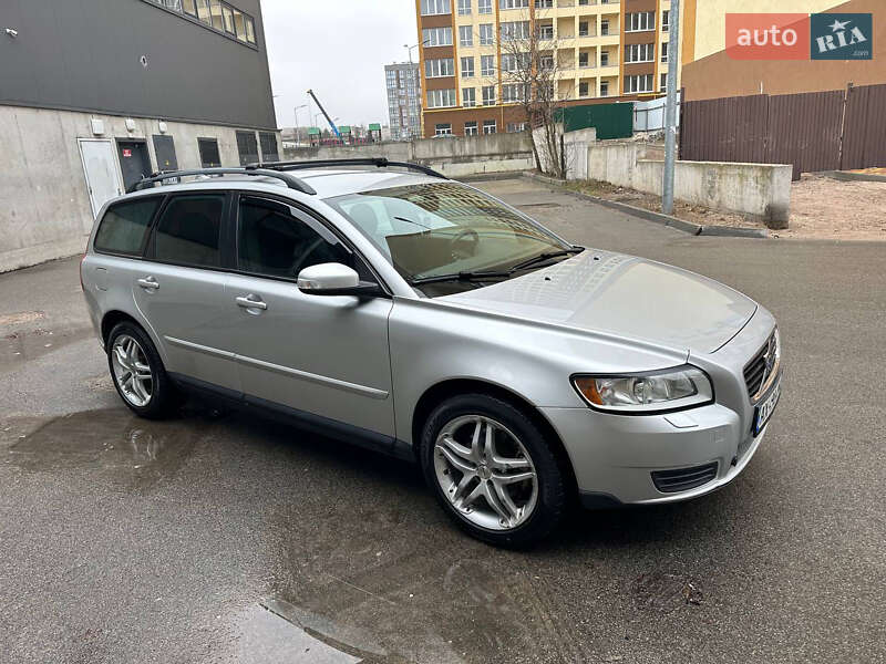 Volvo V50 (2007)