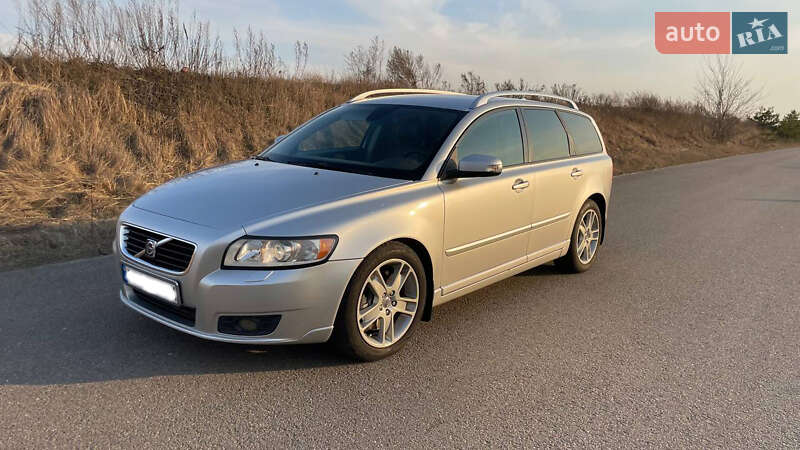 Volvo V50 (2008)