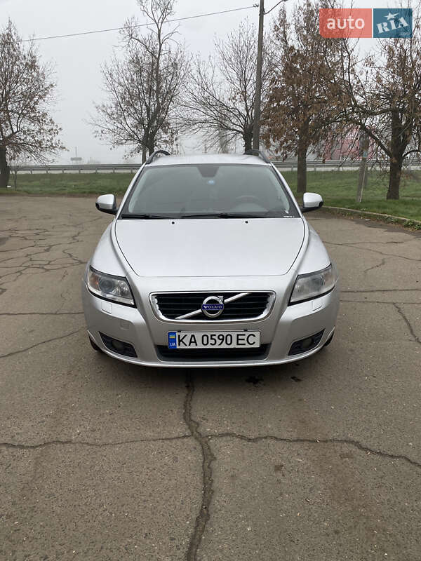 Volvo V50 (2011)