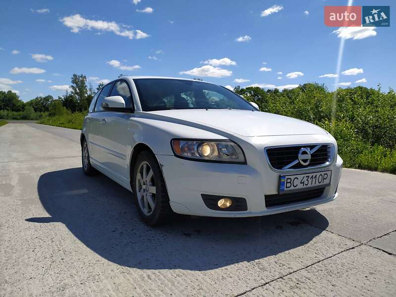 Volvo V50 (2011)