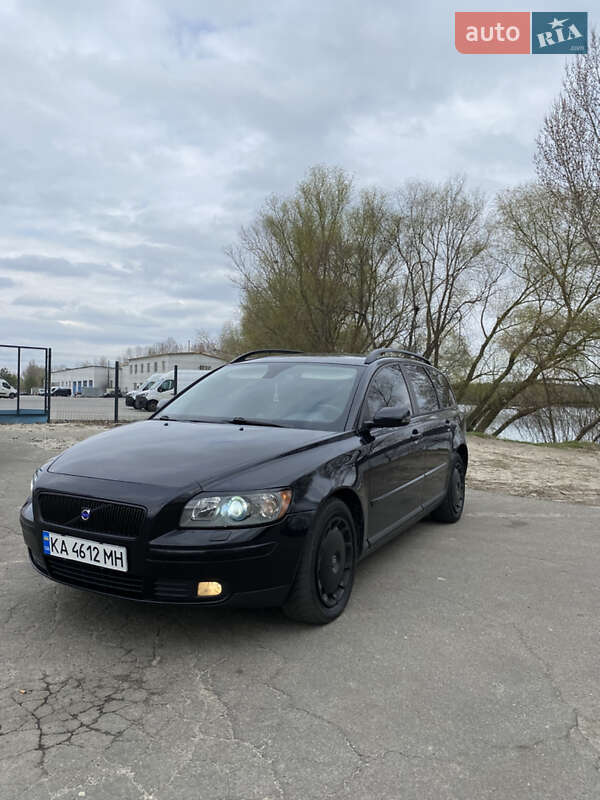 Volvo V50 (2004)