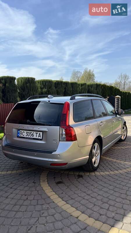 Volvo V50 (2009)