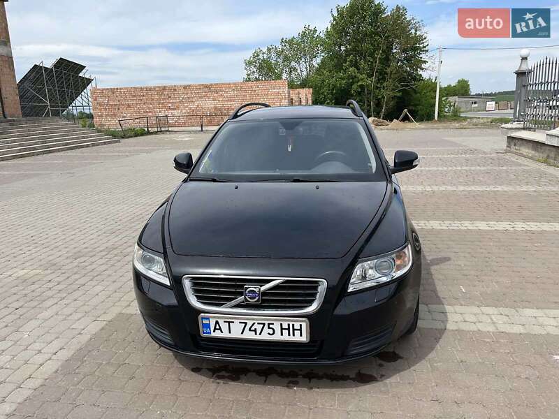 Volvo V50 (2009)