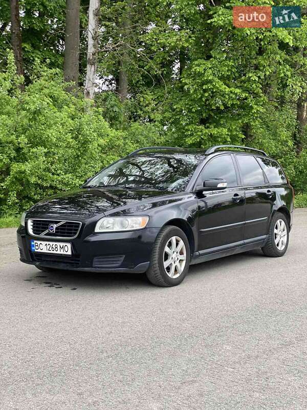 Volvo V50 (2008)