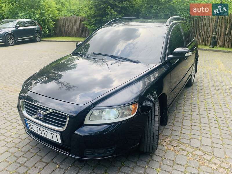 Volvo V50 (2009)