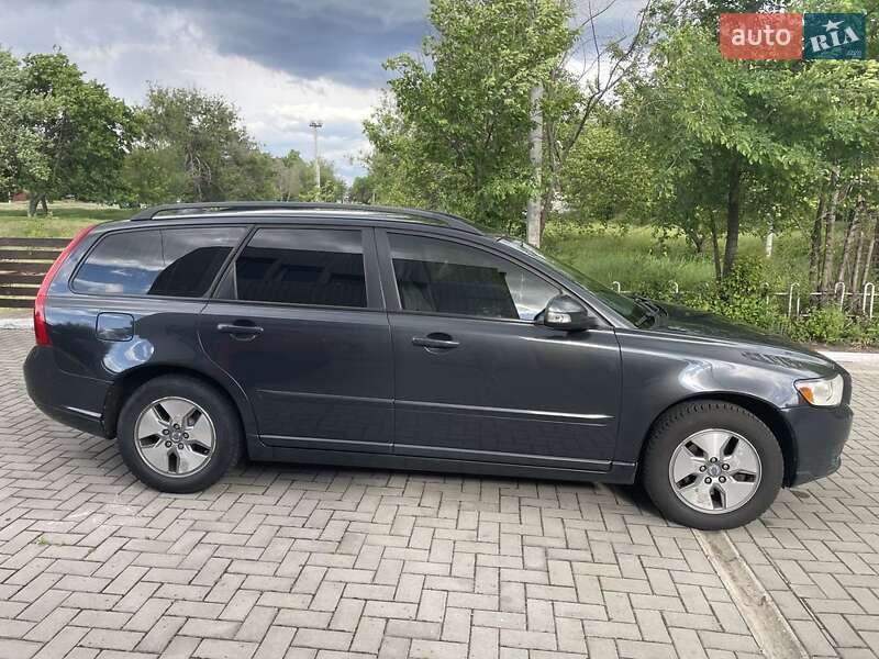 Volvo V50 (2009)