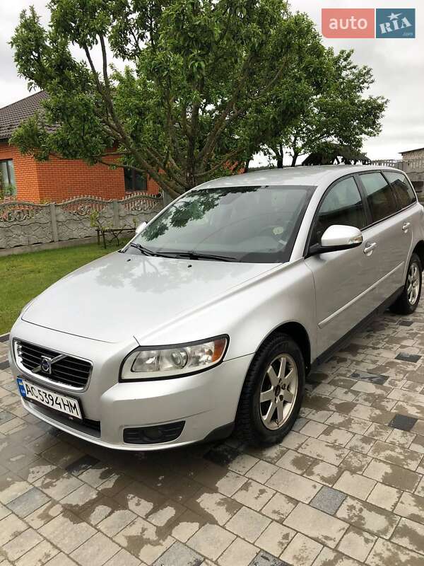 Volvo V50 (2010)
