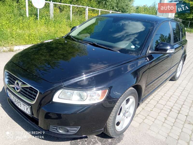 Volvo V50 (2011)