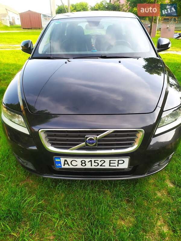 Volvo V50 (2010)