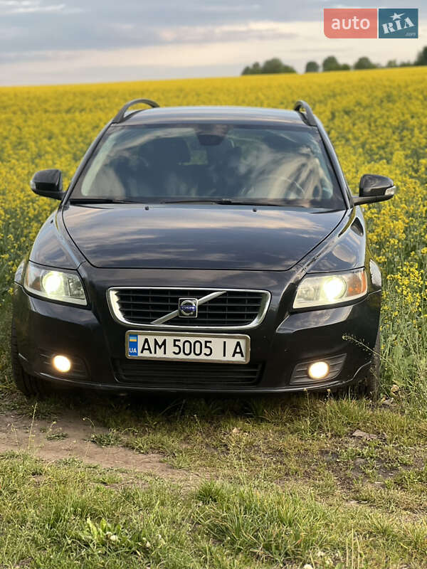 Volvo V50 (2010)