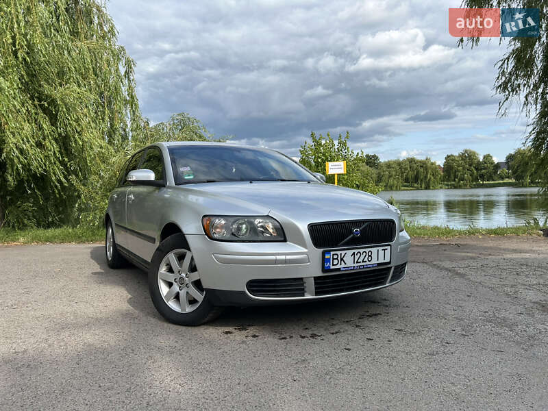 Volvo V50 (2006)