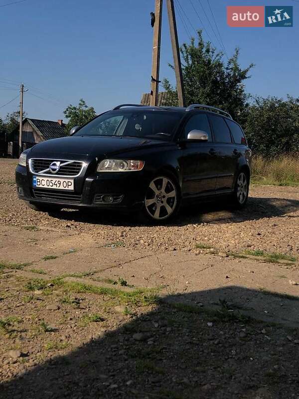 Volvo V50 (2010)