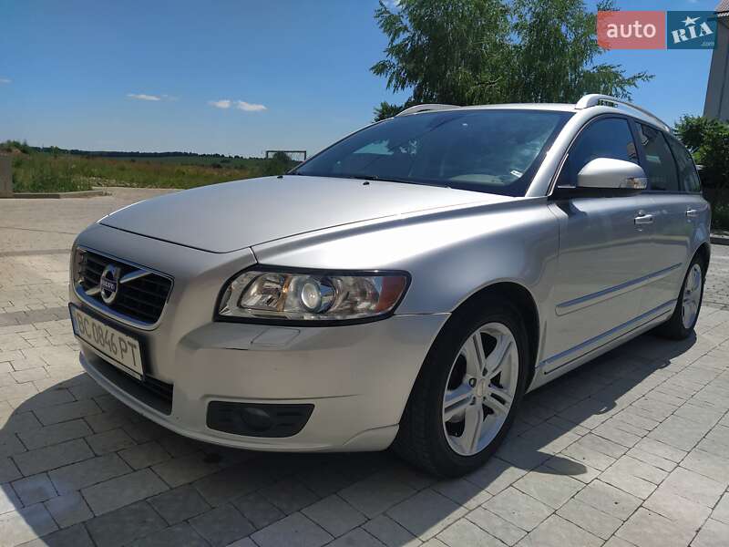 Volvo V50 (2011)