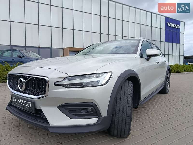 Volvo V60 cross country (2020)