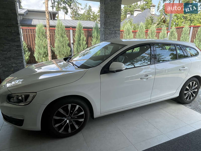 Volvo V60 (2017)