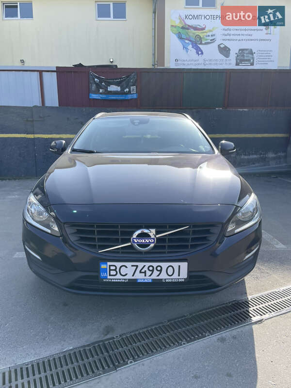 Volvo V60 (2015)