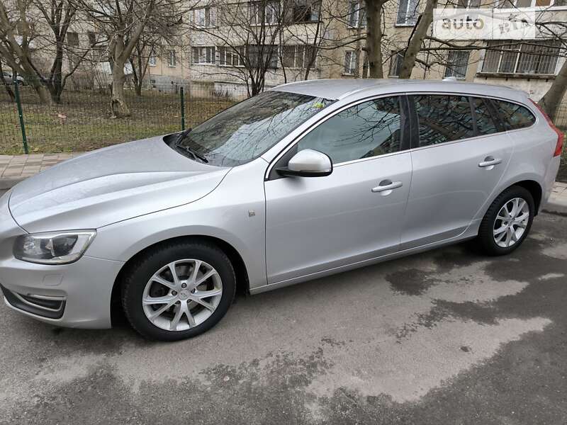 Volvo V60 (2014)