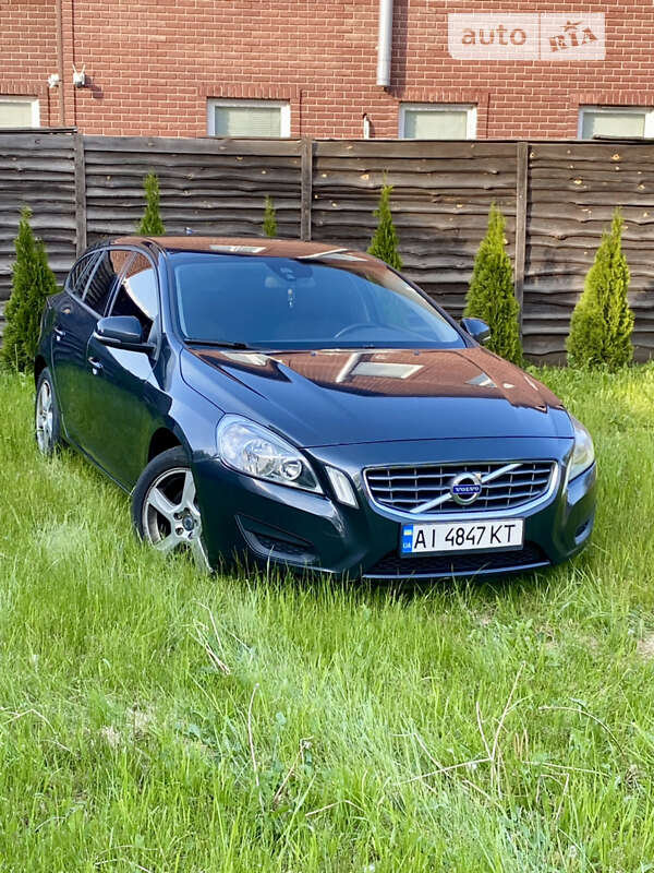 Volvo V60 (2011)