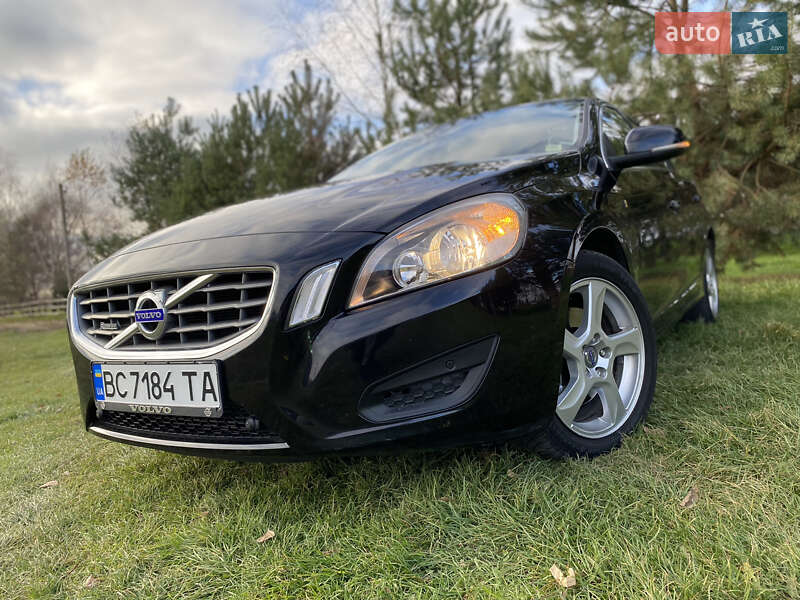 Volvo V60 (2011)