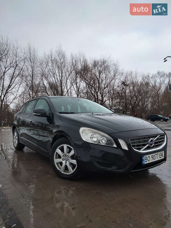 Volvo V60 (2012)