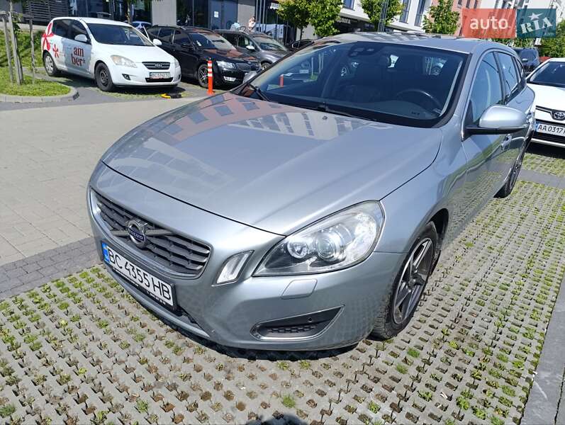 Volvo V60 (2011)