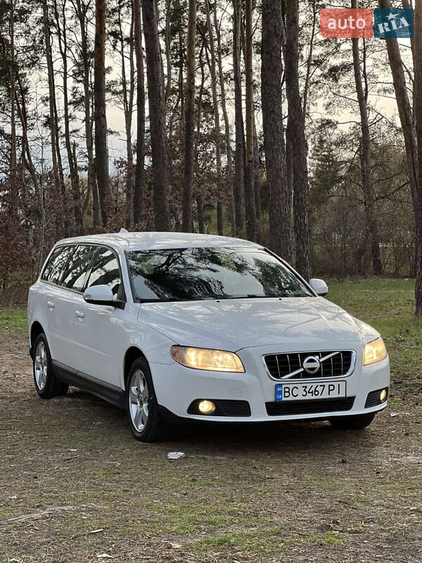 Volvo V70 (2010)