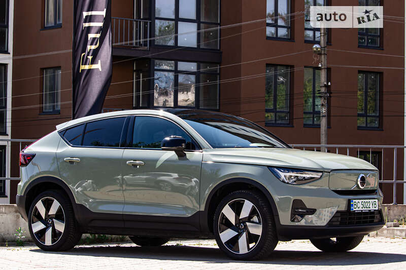 Volvo C40 (2023)